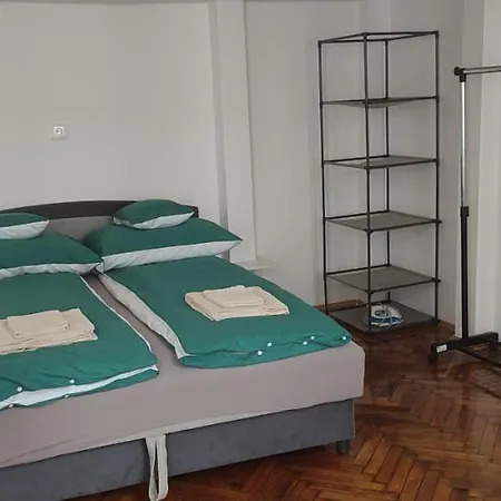 Kriston Apartman 2 Miskolc Buitenkant foto